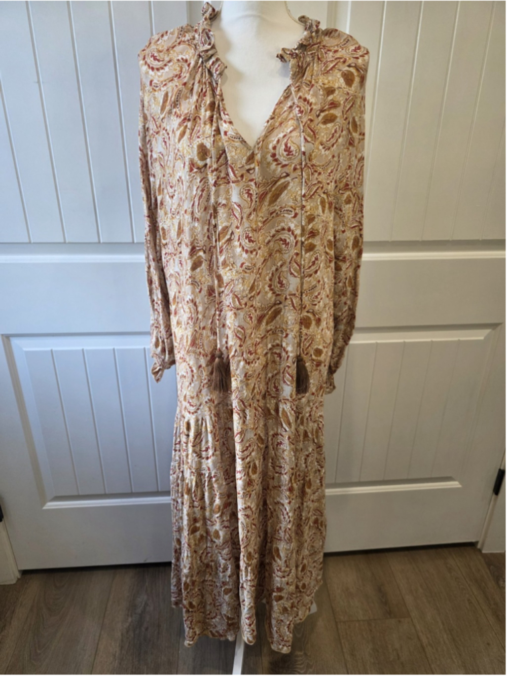Aura Paisley Boho Maxi Dress Size M Ruffle Neck Tassel Tie Long Sleeve Boho - Picture 2 of 10
